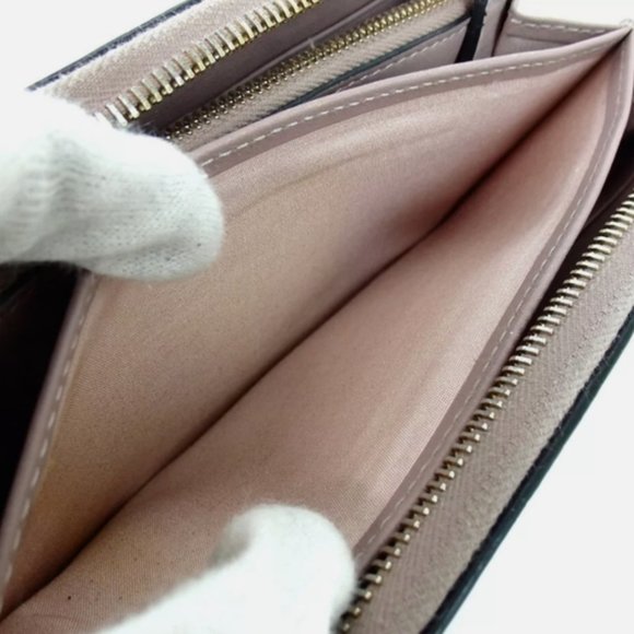 AUC VALENTINO GARAVANI Rockstud ZIP AROUND WALLET - Picture 8 of 14
